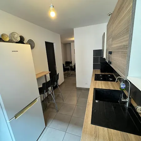 Townhouse 4 Bedrooms 4 Double Beds Anzin